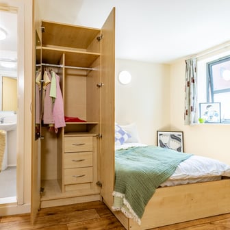 Platinum En Suite - Image 7